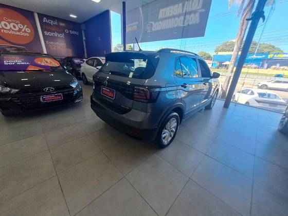 VOLKSWAGEN T-CROSS 1.0 200 TSI TOTAL FLEX AUTOMÁTICO